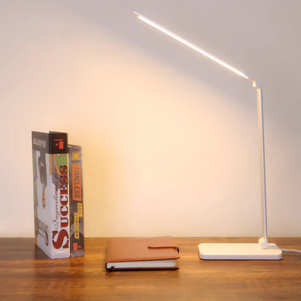 Lampe de Bureau LED Ajustable à 5 Niveaux